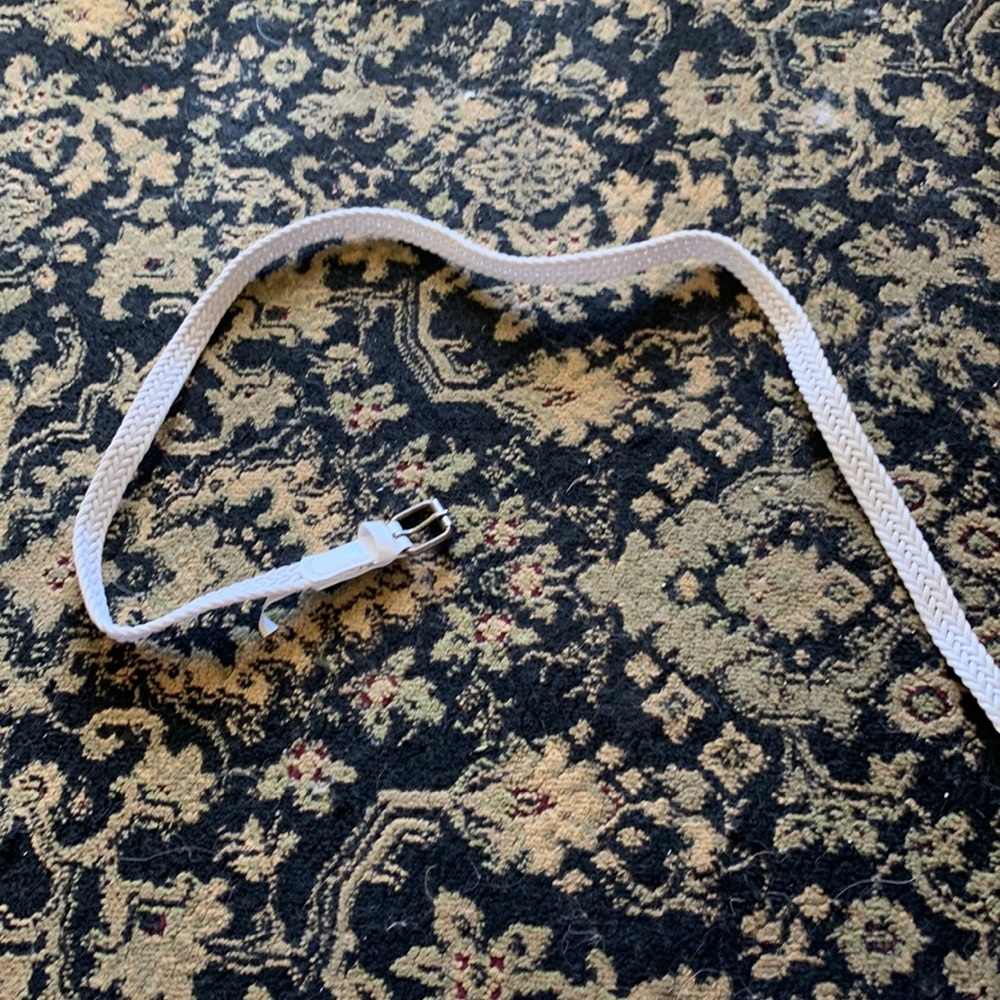 Women’s size small thin white belt